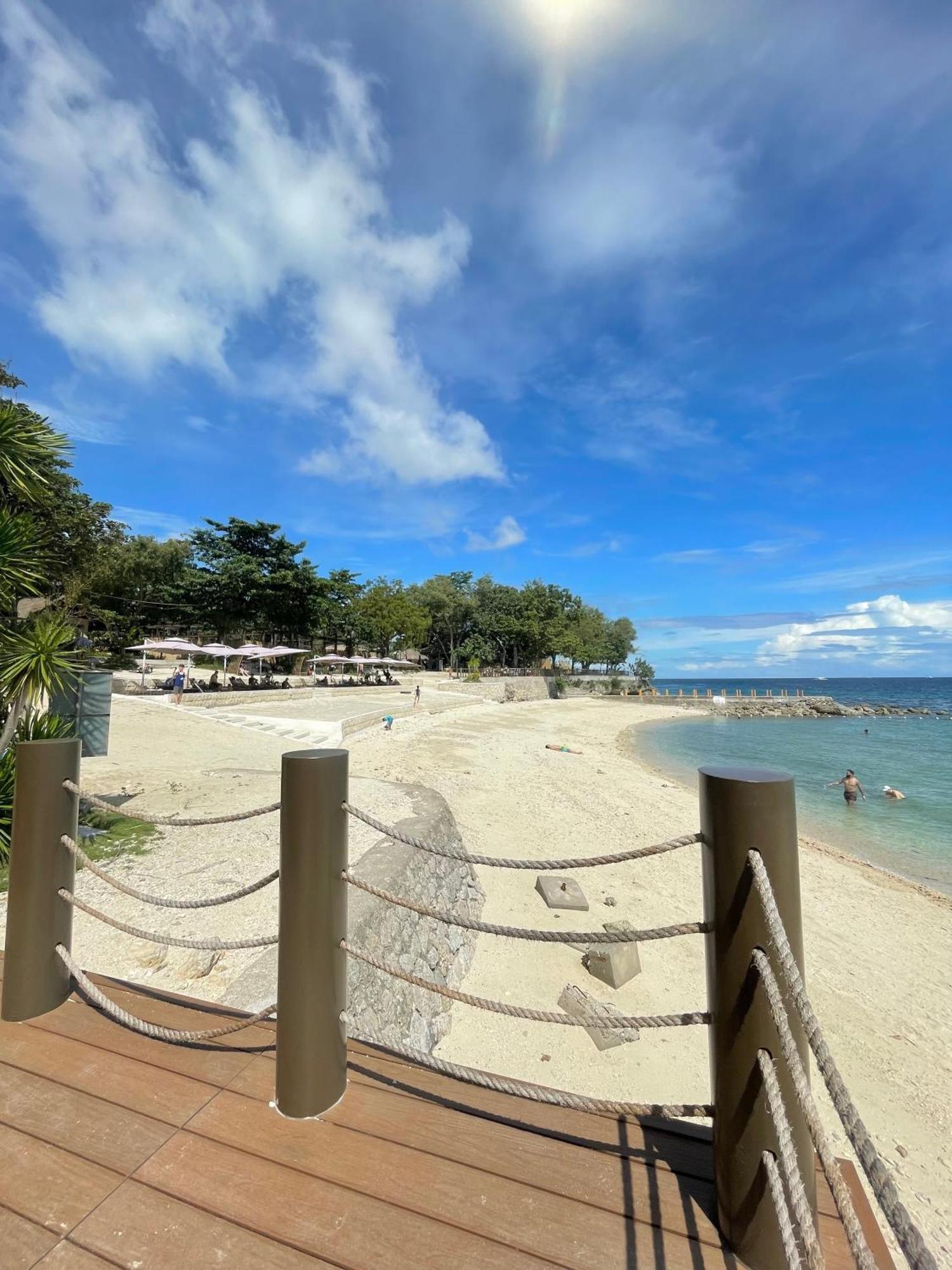 The Beach Suite At The Mactan Newtown Lapu-Lapu City Kültér fotó