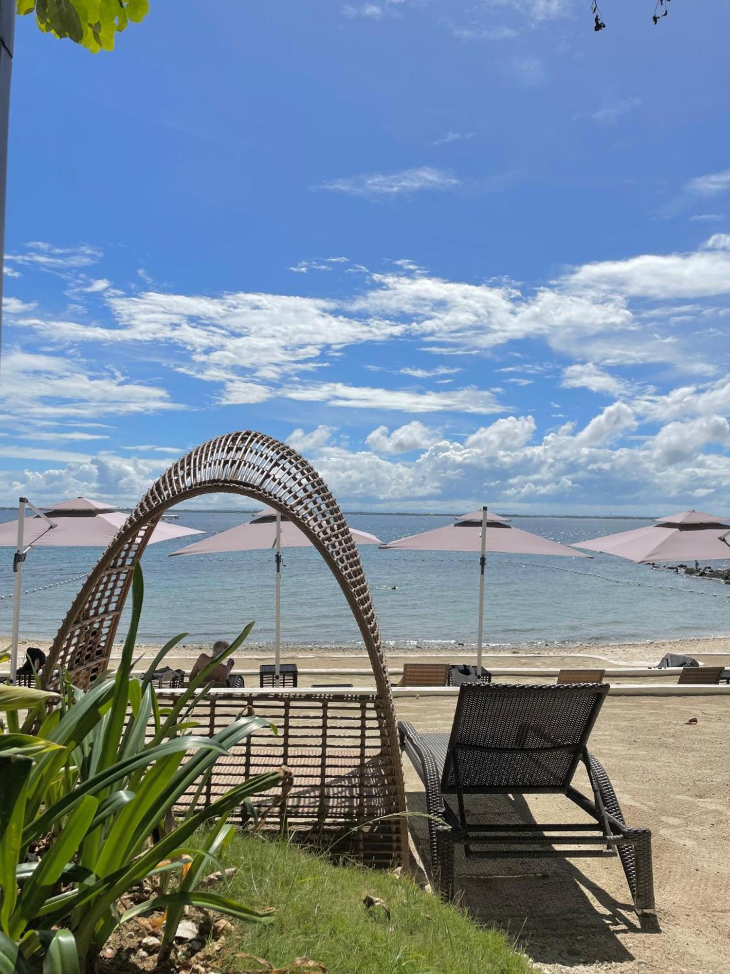 The Beach Suite At The Mactan Newtown Lapu-Lapu City Kültér fotó